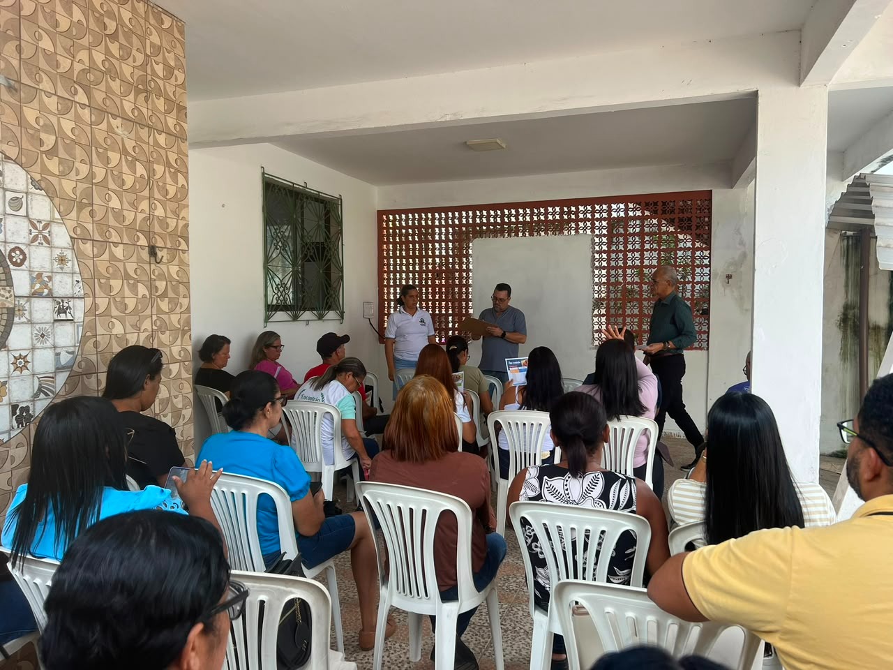 Cuidar de quem cuida: SIMUSS promove encontro para orientar servidores filiados sobre planos de saúde